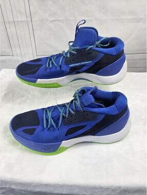 Certified Size 11 - Air Jordan Zoom Separate Mavs